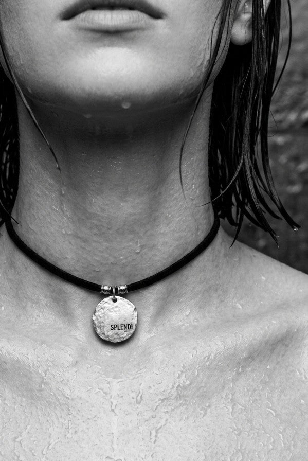 Collana medaglia Splendi martellata argento