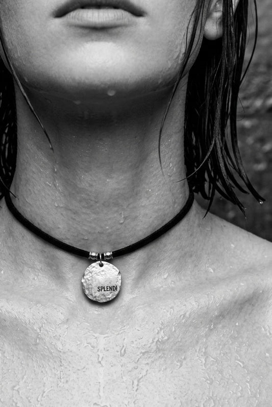 Collana medaglia Splendi martellata argento